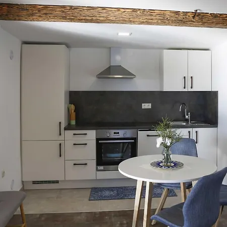 アパート Mountain Vibrant And Timeless With Sauna - With Terrace Dravograd