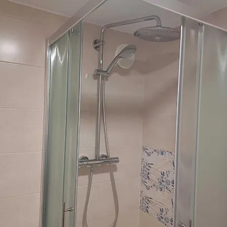 Mountain Vibrant And Timeless With Sauna - With Terrace アパート *