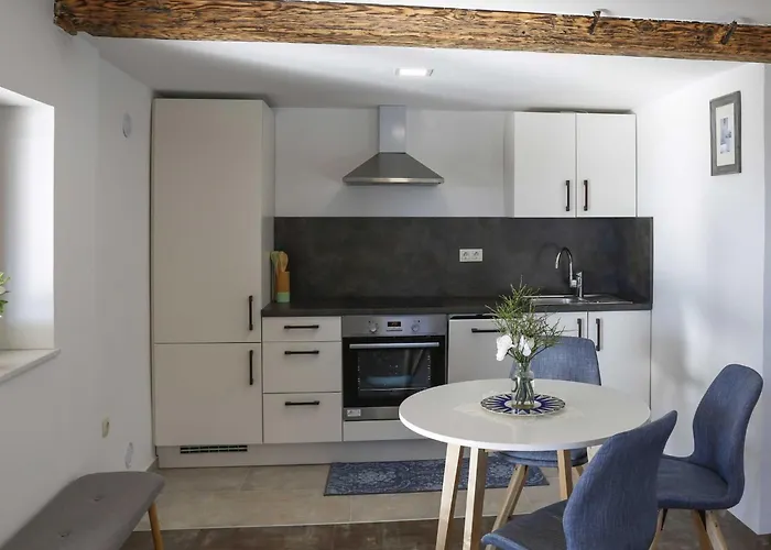 Apartamento Mountain Vibrant And Timeless With Sauna - With Terrace Dravograd